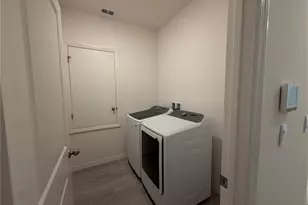 355 S Sunset Ave, Mascotte, FL 34753 - Photo 17