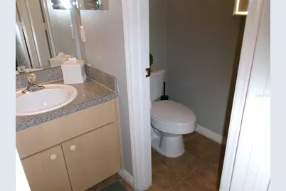 1285 S South Beach Circle Circle, Kissimmee, FL 34746 - Photo 13