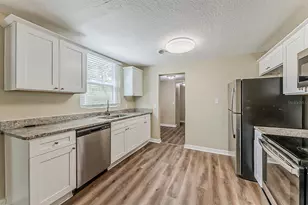 1306 Shepherd Ave, Sanford, FL 32771 - Photo 11