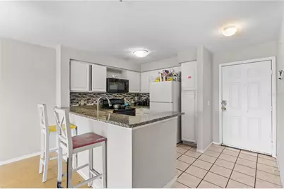 13929 Fairway Island Drive #825, Orlando, FL 32837 - Photo 9