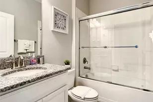 4704 Sleepy Hollow Dr, Kissimmee, FL 34746 - Photo 19