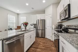 9104 Wade St, Weeki Wachee, FL 34613 - Photo 13