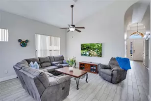 1019 Tuscan Hills Blvd, Davenport, FL 33897 - Photo 5