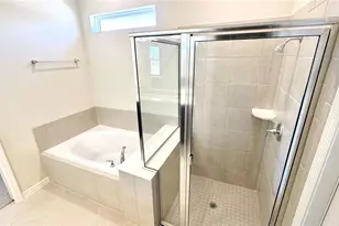 16248 St Kitts Cir, Clermont, FL 34714 - Photo 11