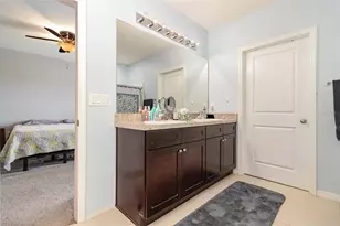 9731 Pepper Tree Trl, Wildwood, FL 34785 - Photo 17