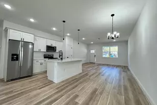 8419 N Saxon Way, Citrus Springs, FL 34434 - Photo 5