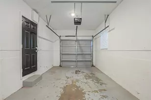 3645 6th St S, Saint Petersburg, FL 33705 - Photo 21