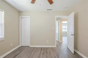3645 6th St S, Saint Petersburg, FL 33705 - Photo 11