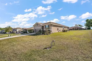 2451 Spring Breeze Dr, Leesburg, FL 34748 - Photo 5