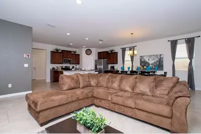 6071 Broad Oak Drive, Davenport, FL 33837 - Photo 9