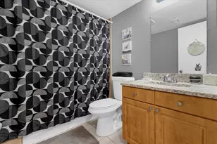 8217 Sun Spring Cir, Orlando, FL 32825 - Photo 15