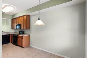 9441 Myrtle Creek Ln, Orlando, FL 32832 - Photo 9