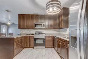 243 W Martin St, Apopka, FL 32712 - Photo 9