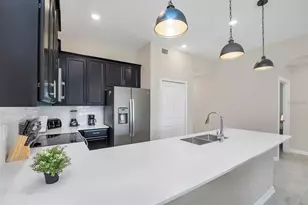 1129 Drop Ln, Davenport, FL 33896 - Photo 5