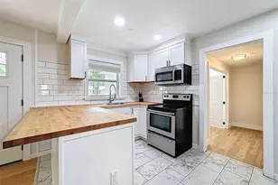 1121 49th Ave N, Saint Petersburg, FL 33703 - Photo 7