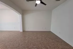 9464 Tawnyberry St, Orlando, FL 32832 - Photo 11