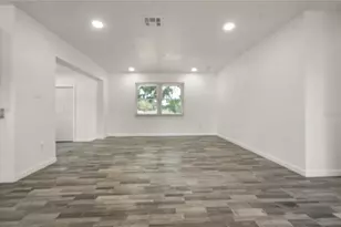 4385 Cassius St, Orlando, FL 32811 - Photo 9