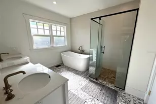 138 W Stetson Ave, Deland, FL 32720 - Photo 9