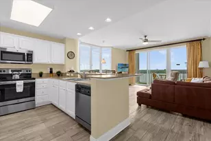 13427 Blue Heron Beach Dr, Orlando, FL 32821 - Photo 5