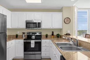 13427 Blue Heron Beach Dr, Orlando, FL 32821 - Photo 9