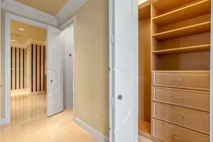 100 S Eola Dr, Orlando, FL 32801 - Photo 25