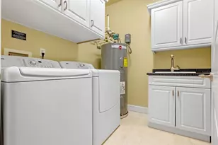 100 S Eola Dr, Orlando, FL 32801 - Photo 49