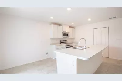 2144 Hibiscus Place, Kissimmee, FL 34759 - Photo 15