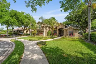 1544 Hunters Mill Pl, Oviedo, FL 32765 - Photo 3