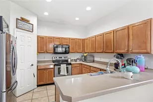 9919 Cypress Knee Cir, Orlando, FL 32825 - Photo 5