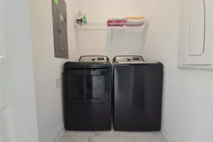 1036 Leader St, Davenport, FL 33896 - Photo 9