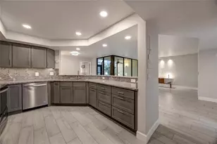 1270 St Tropez Cir, Orlando, FL 32806 - Photo 23