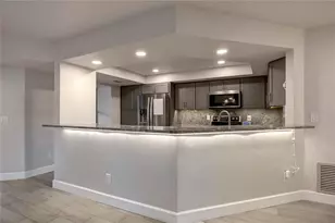 1270 St Tropez Cir, Orlando, FL 32806 - Photo 17