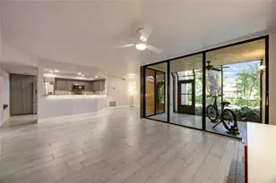 1270 St Tropez Cir, Orlando, FL 32806 - Photo 11