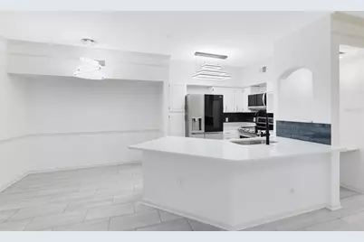 6685 Queens Borough Avenue #202, Orlando, FL 32835 - Photo 9