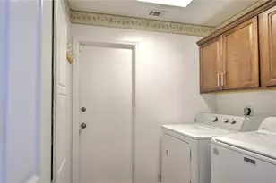 684 Yorkshire Dr, Oviedo, FL 32765 - Photo 33