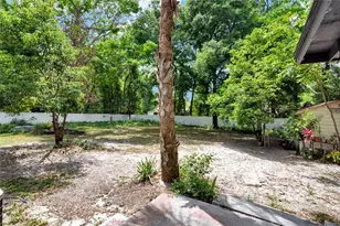 322 N Frankfort Ave, Deland, FL 32724 - Photo 17