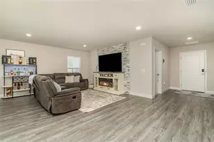 866 SE Carnival Road SE, Palm Bay, FL 32909 - Photo 7