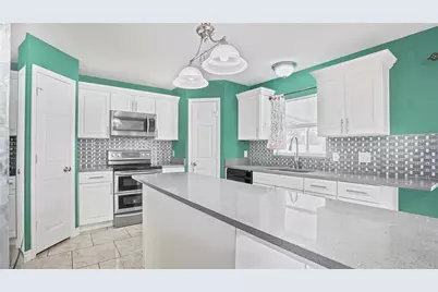 105 Caterham Way, Kissimmee, FL 34758 - Photo 9