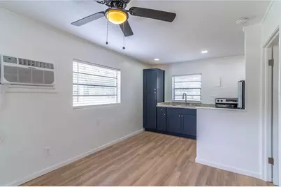 1401 E Carolina Avenue, Deland, FL 32724 - Photo 5