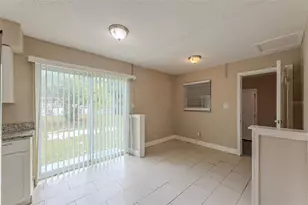 3641 Mandalay Ct, Orlando, FL 32818 - Photo 9