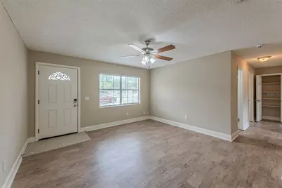 3641 Mandalay Court, Orlando, FL 32818 - Photo 5