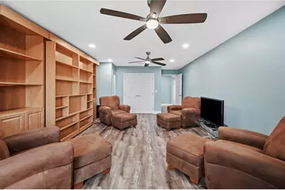8704 Bay Crest Lane, Tampa, FL 33615 - Photo 47