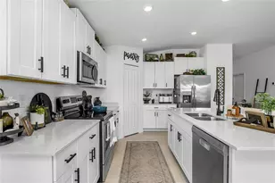 4094 San Clemente Ct, North Fort Myers, FL 33917 - Photo 7