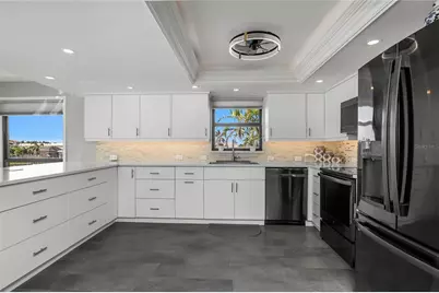 1903 SE 40th Terrace #104, Cape Coral, FL 33904 - Photo 11