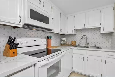 180 Seaview Court #515, Marco Island, FL 34145 - Photo 15