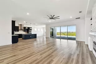 8936 Sanders Tree Loop, Wesley Chapel, FL 33545 - Photo 9