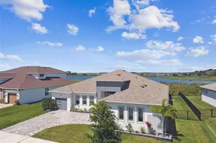 8936 Sanders Tree Loop, Wesley Chapel, FL 33545 - Photo 5