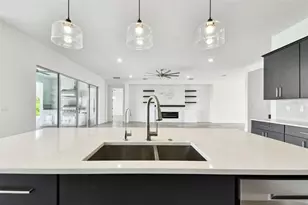 8936 Sanders Tree Loop, Wesley Chapel, FL 33545 - Photo 23