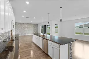 2730 Parkfield Rd, Saint Cloud, FL 34772 - Photo 9