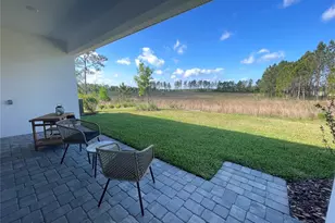 2726 Wise River Ln, Zephyrhills, FL 33539 - Photo 11